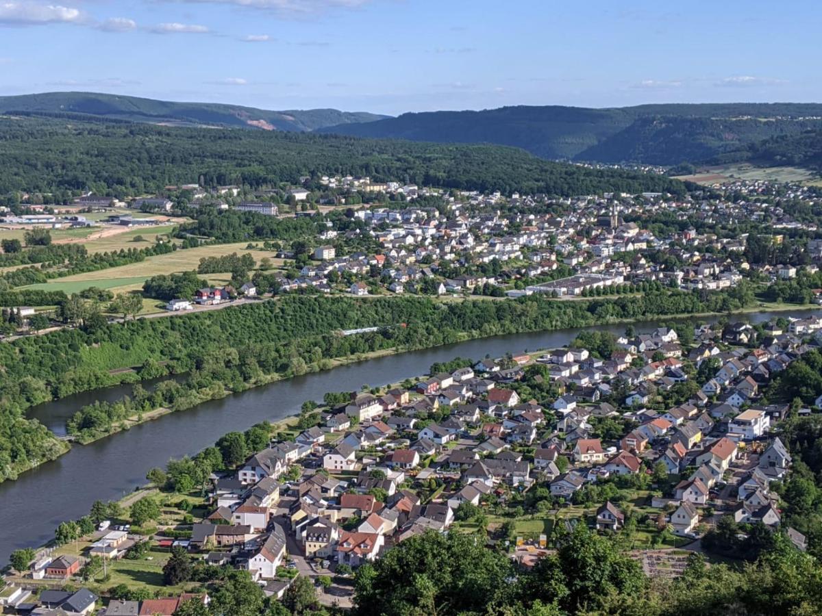 Gemütliche 90 qm Wohnung in Saarburg, zentral gelegen, Garten mit Aussicht, separater Eingang Exterior foto