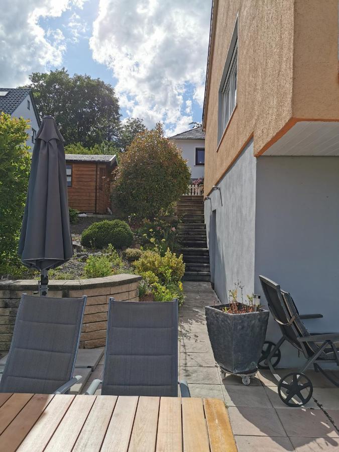 Gemütliche 90 qm Wohnung in Saarburg, zentral gelegen, Garten mit Aussicht, separater Eingang Exterior foto