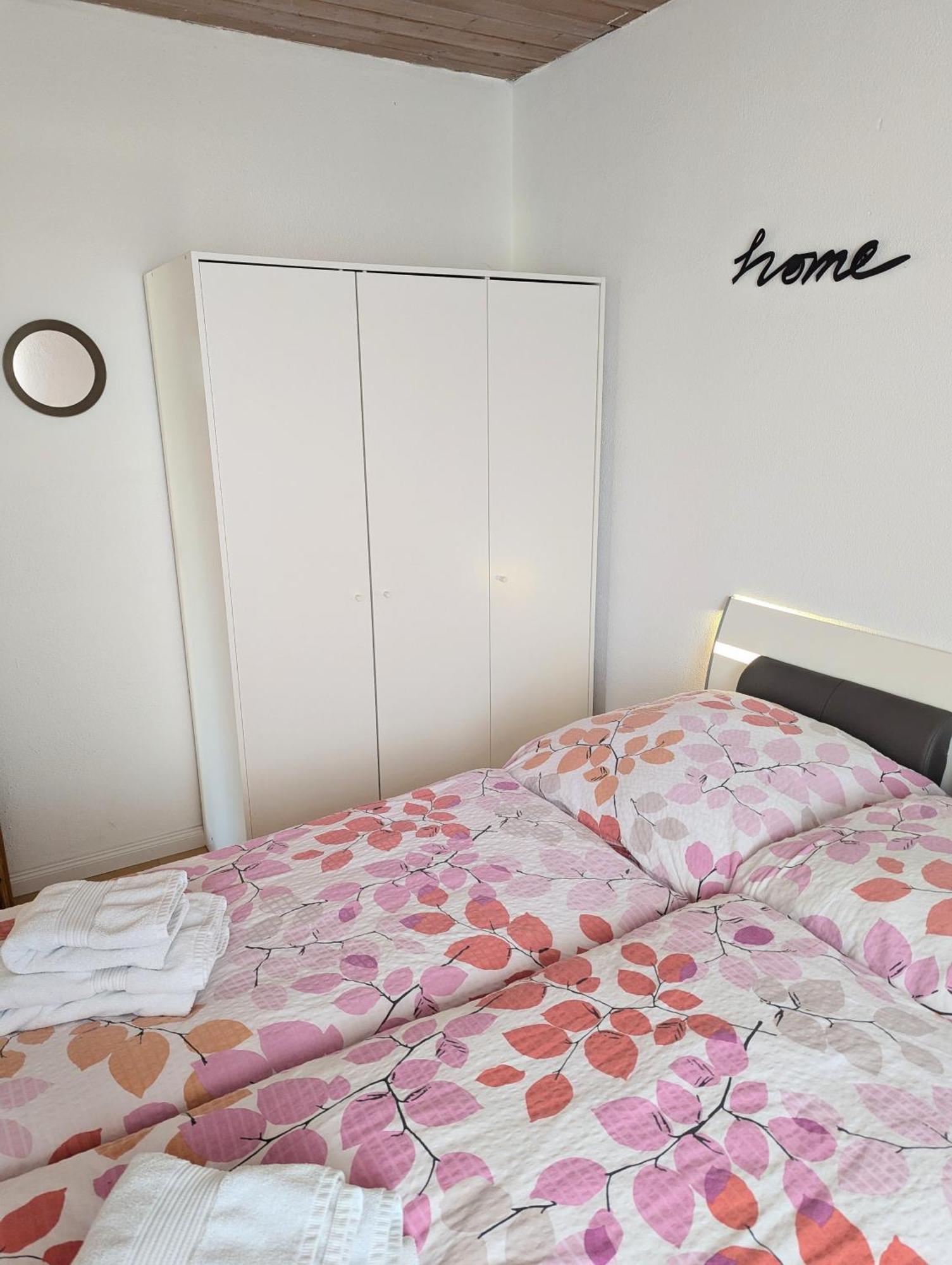 Gemütliche 90 qm Wohnung in Saarburg, zentral gelegen, Garten mit Aussicht, separater Eingang Exterior foto